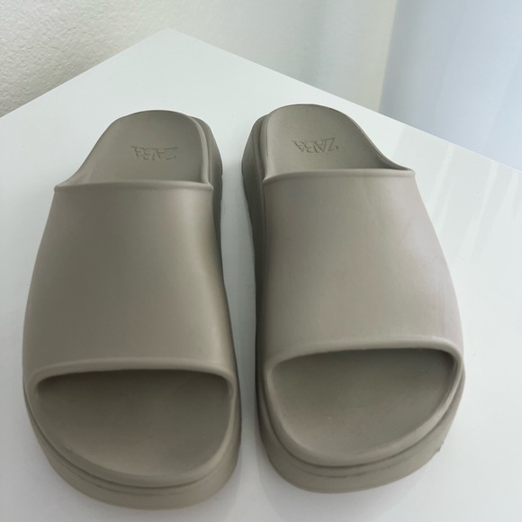 Zara Taupe Slide Sandals - Picture 2 of 6